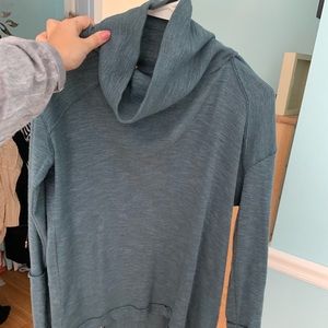 Free People pullover size medium
